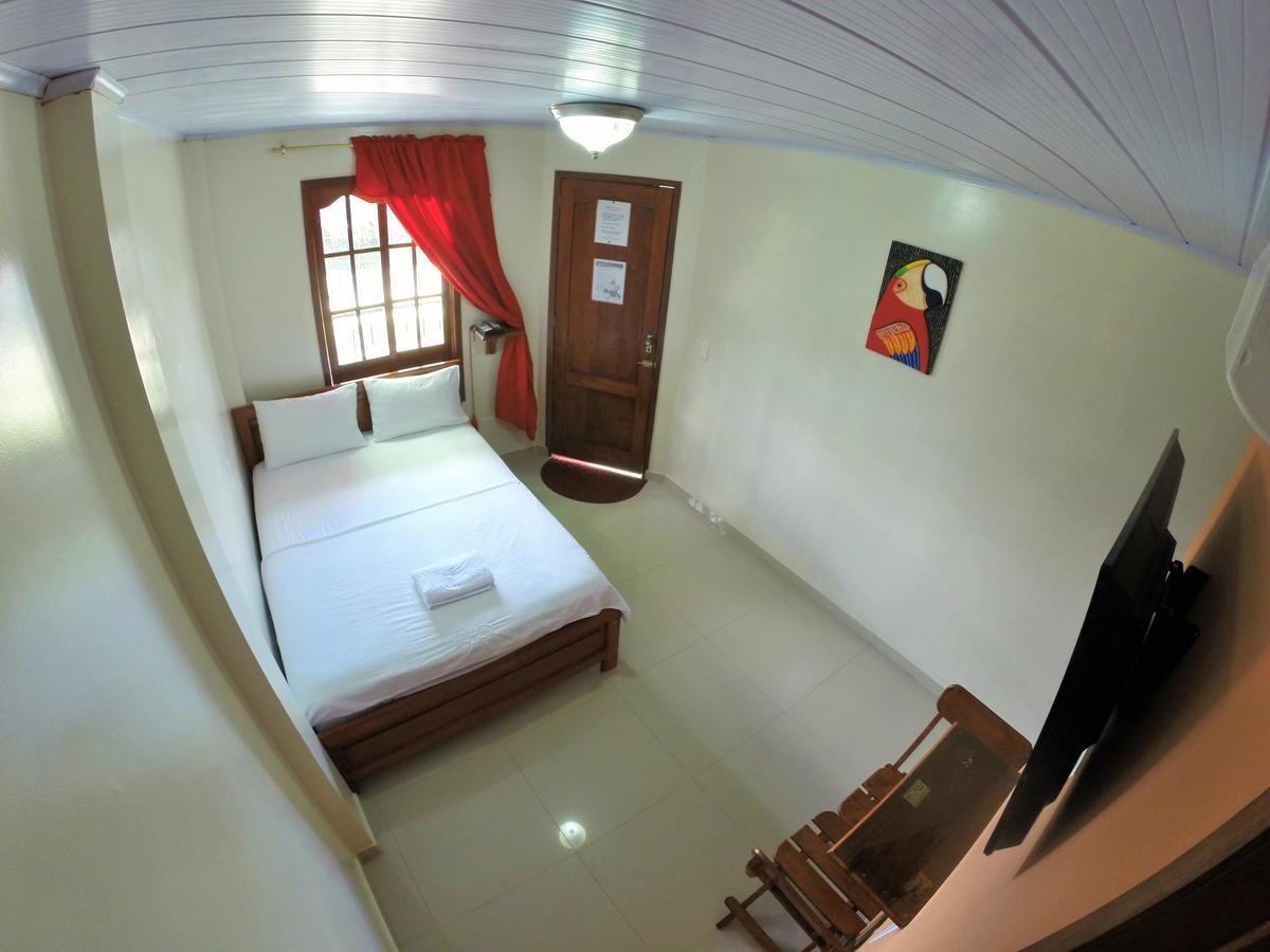 Hostal La Esperanza Leticia Exterior foto
